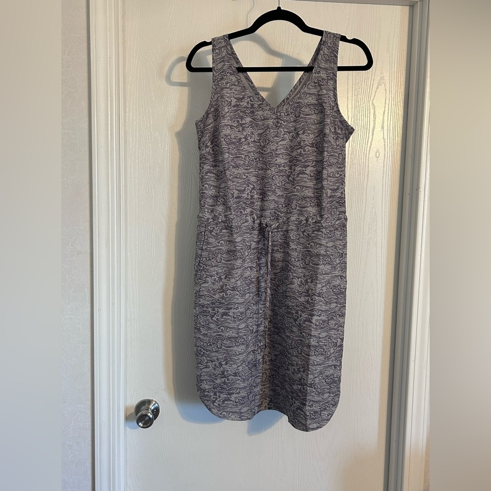 Sherpa Adventure Gear | Chic Purple Patterned Midi Dress | Size Small
